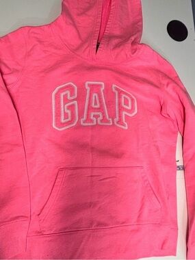 GAP Pink Classic Logo Pullover
Fleece Hoodie - Size Medium